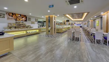 Ramada Hotel & Suites