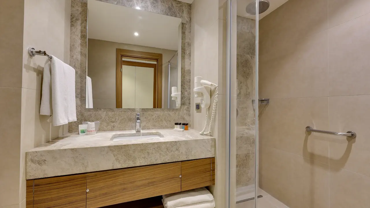 Ramada Hotel & Suites