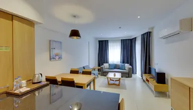 Ramada Hotel & Suites