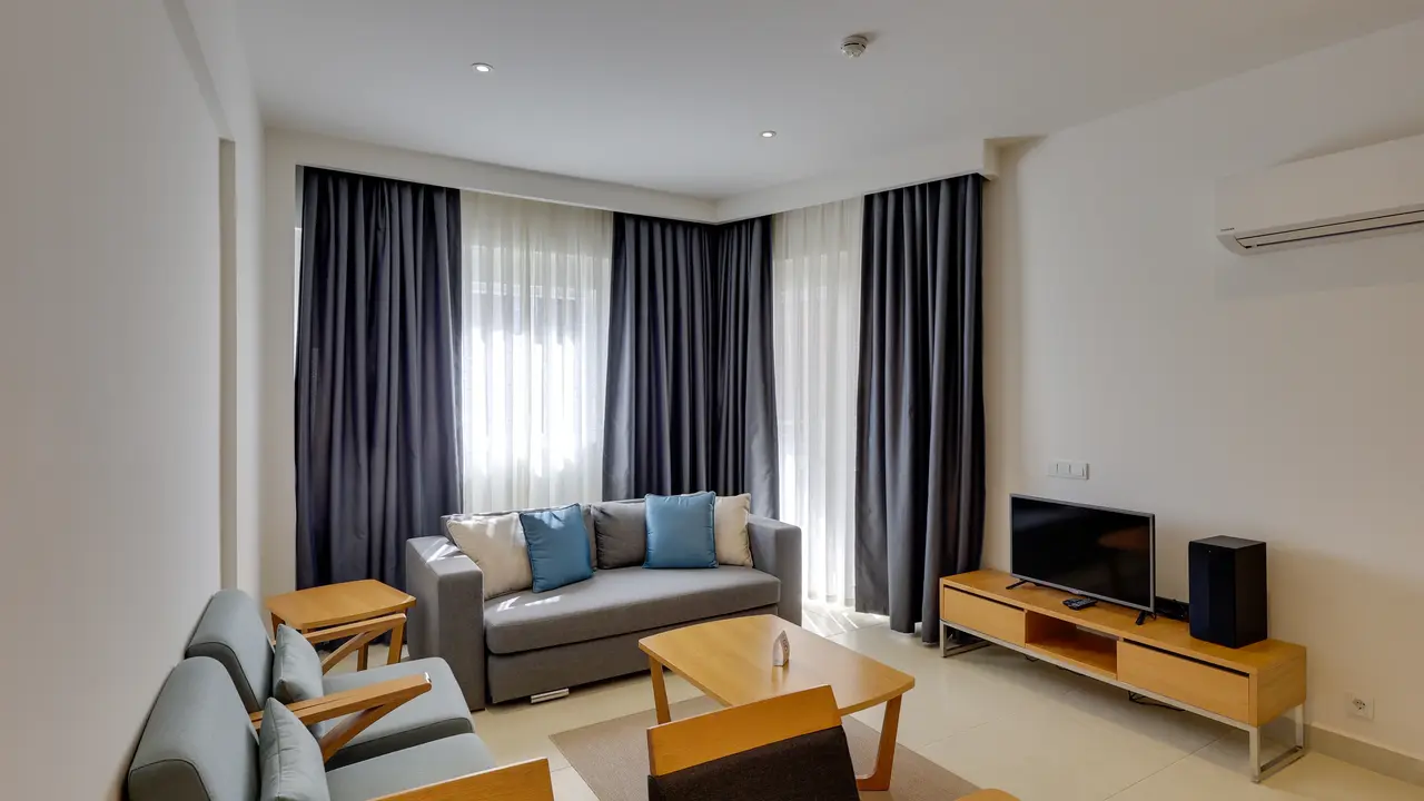 Ramada Hotel & Suites