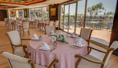Ramada Hotel & Suites