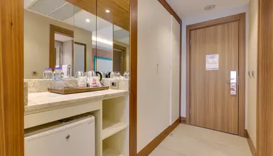Ramada Hotel & Suites