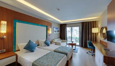 Ramada Hotel & Suites