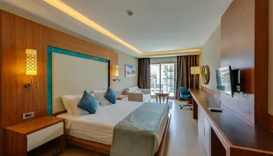 Ramada Hotel & Suites