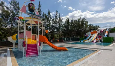 Ramada Hotel & Suites