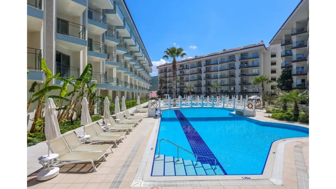 Ramada Hotel & Suites