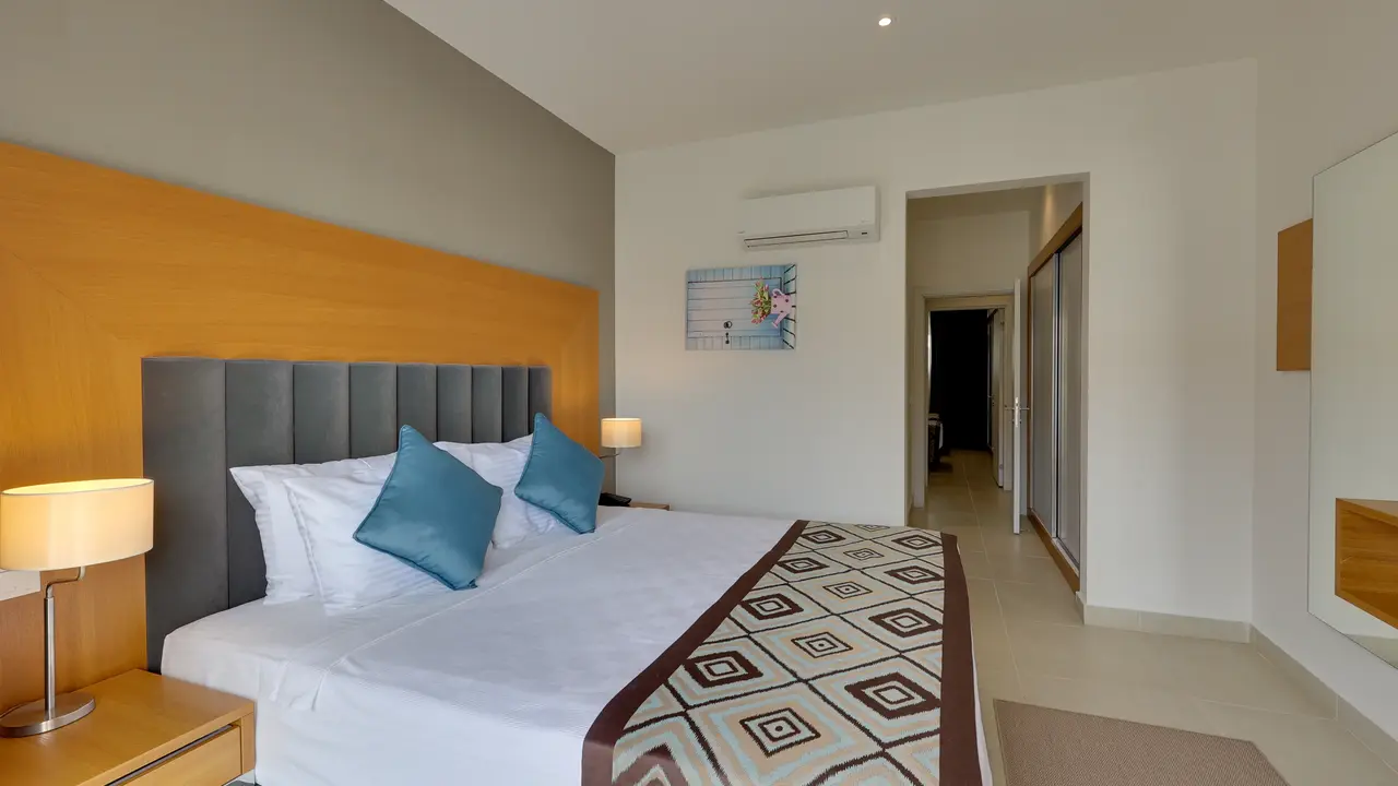 Ramada Hotel & Suites