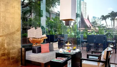 Ramada Plaza Menam Riverside