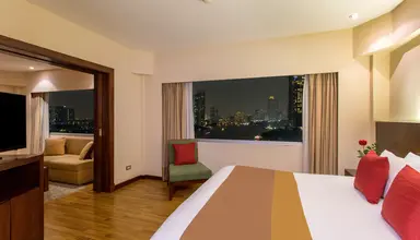 Ramada Plaza Menam Riverside