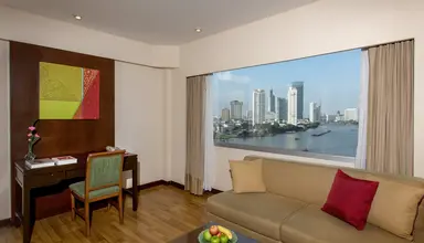 Ramada Plaza Menam Riverside
