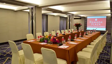 Ramada Plaza Menam Riverside