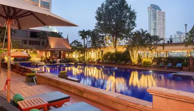 Ramada Plaza Menam Riverside