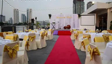 Ramada Plaza Menam Riverside