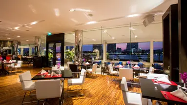Ramada Plaza Menam Riverside