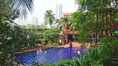 Ramada Plaza Menam Riverside