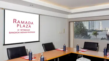 Ramada Plaza Menam Riverside