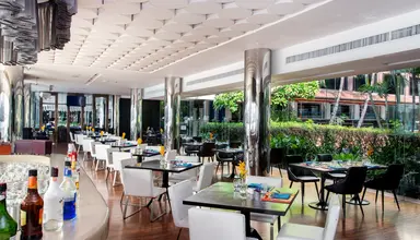 Ramada Plaza Menam Riverside