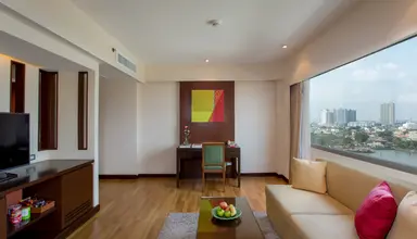 Ramada Plaza Menam Riverside
