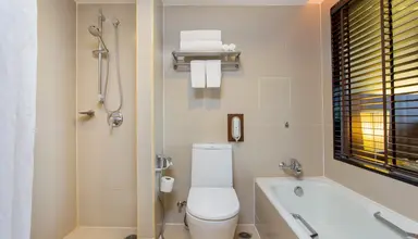 Ramada Plaza Menam Riverside