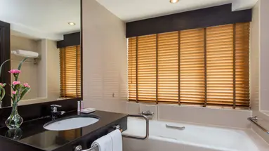 Ramada Plaza Menam Riverside