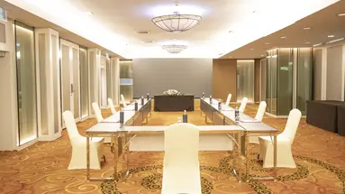 Ramada Plaza Menam Riverside