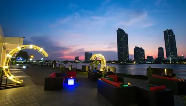 Ramada Plaza Menam Riverside