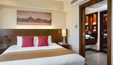 Ramada Plaza Menam Riverside