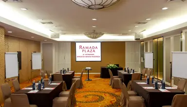 Ramada Plaza Menam Riverside