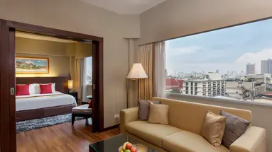 Ramada Plaza Menam Riverside