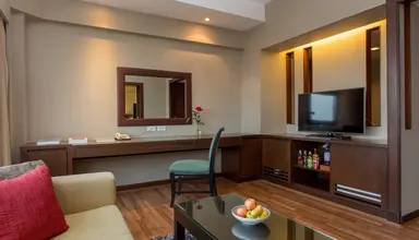 Ramada Plaza Menam Riverside