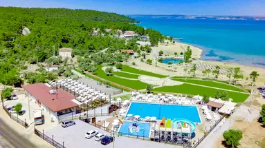 Ramada Resort Akbuk