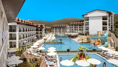 Ramada Resort Akbuk