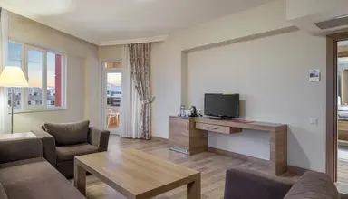 Ramada Resort Lara