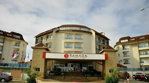 Hotel Ramada Resort Side