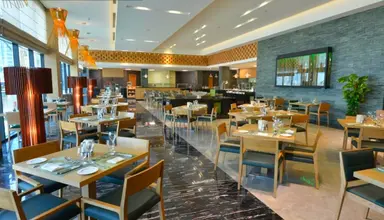 Ramee Grand Hotel & Spa
