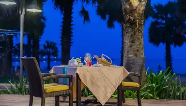 Ravindra Beach Resort & Spa