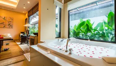 Ravindra Beach Resort & Spa