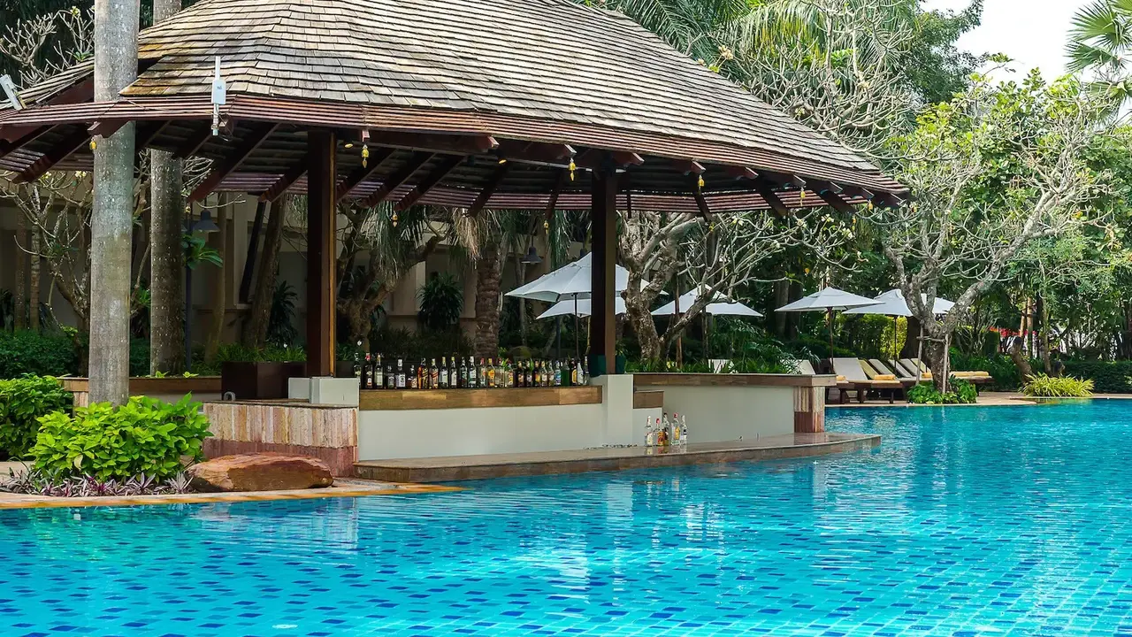 Ravindra Beach Resort & Spa
