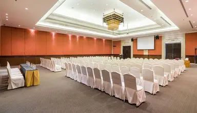 Ravindra Beach Resort & Spa
