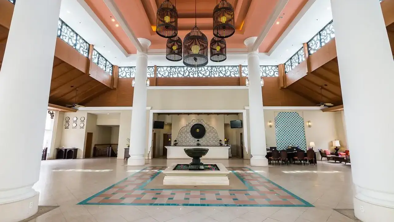 Ravindra Beach Resort & Spa