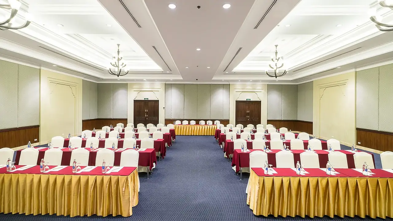 Ravindra Beach Resort & Spa