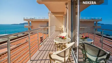 Raymond Kazanegra Apartments