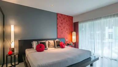 Red Ginger Chic