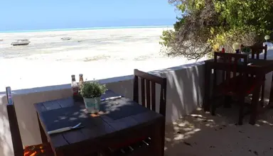 Red Monkey Beach Lodge