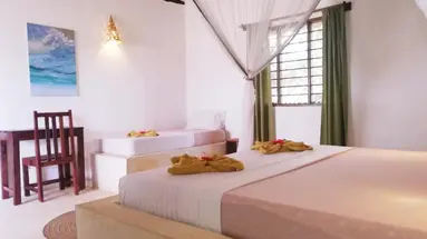 Red Monkey Beach Lodge