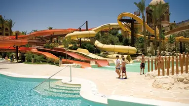 Red Sea Sunwing Waterworld Family Star