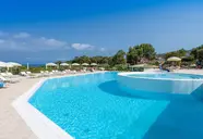 Red Sun Village (Trinita d'Agultu e Vignola)