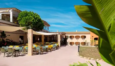 Red Sun Village (Trinita d'Agultu e Vignola)