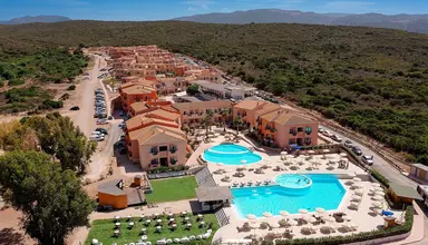 Red Sun Village (Trinita d'Agultu e Vignola)