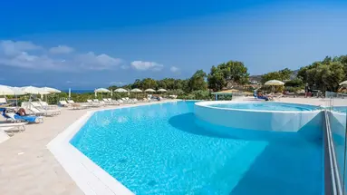 Red Sun Village (Trinita d'Agultu e Vignola)